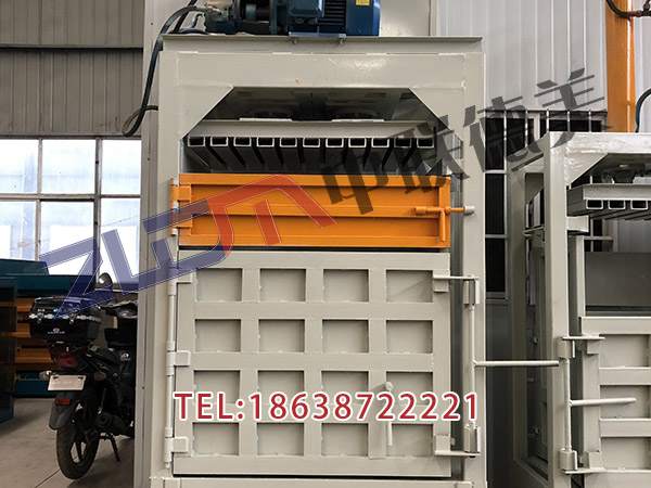 海南220廢紙打包機工作