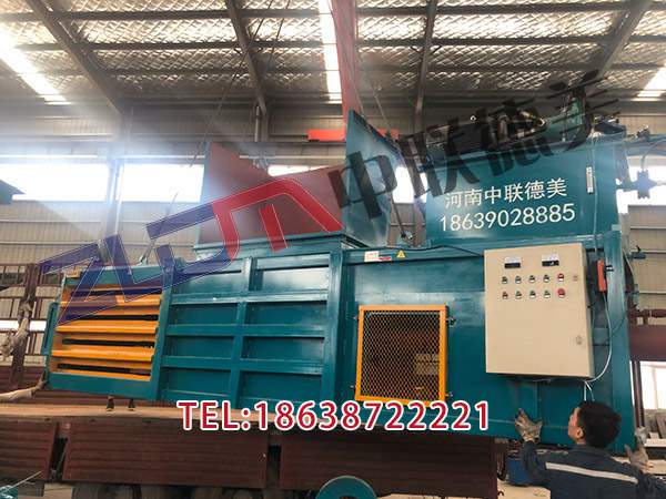 新疆半自動廢紙打包機介紹
